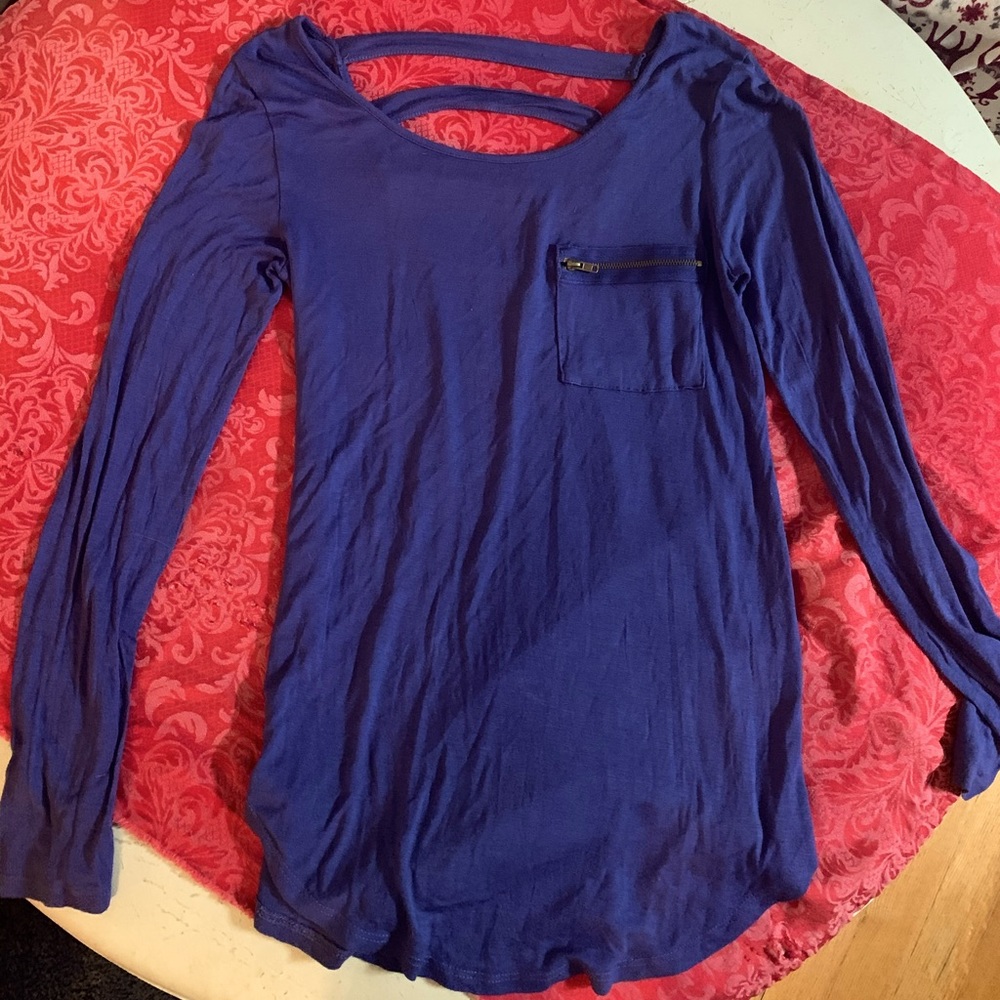 Rue 21 Medium size long sleeve shirt.